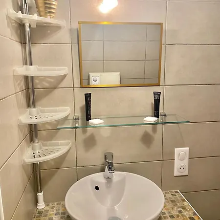 Joli T2 Petite Vue Lägenhet *